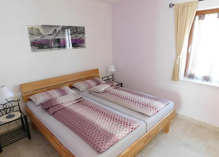 Ferienwohnung-am-rosengarten